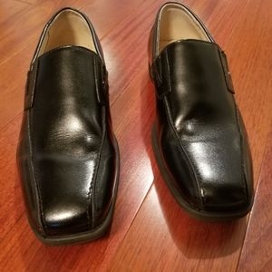 Florsheim, black size 5.5 dress shoes
